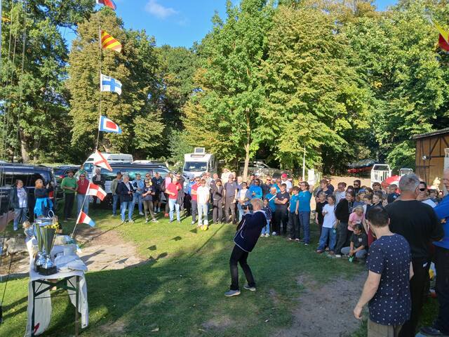Siegerehrung der German Open der Cadet Class am Tollensesee.